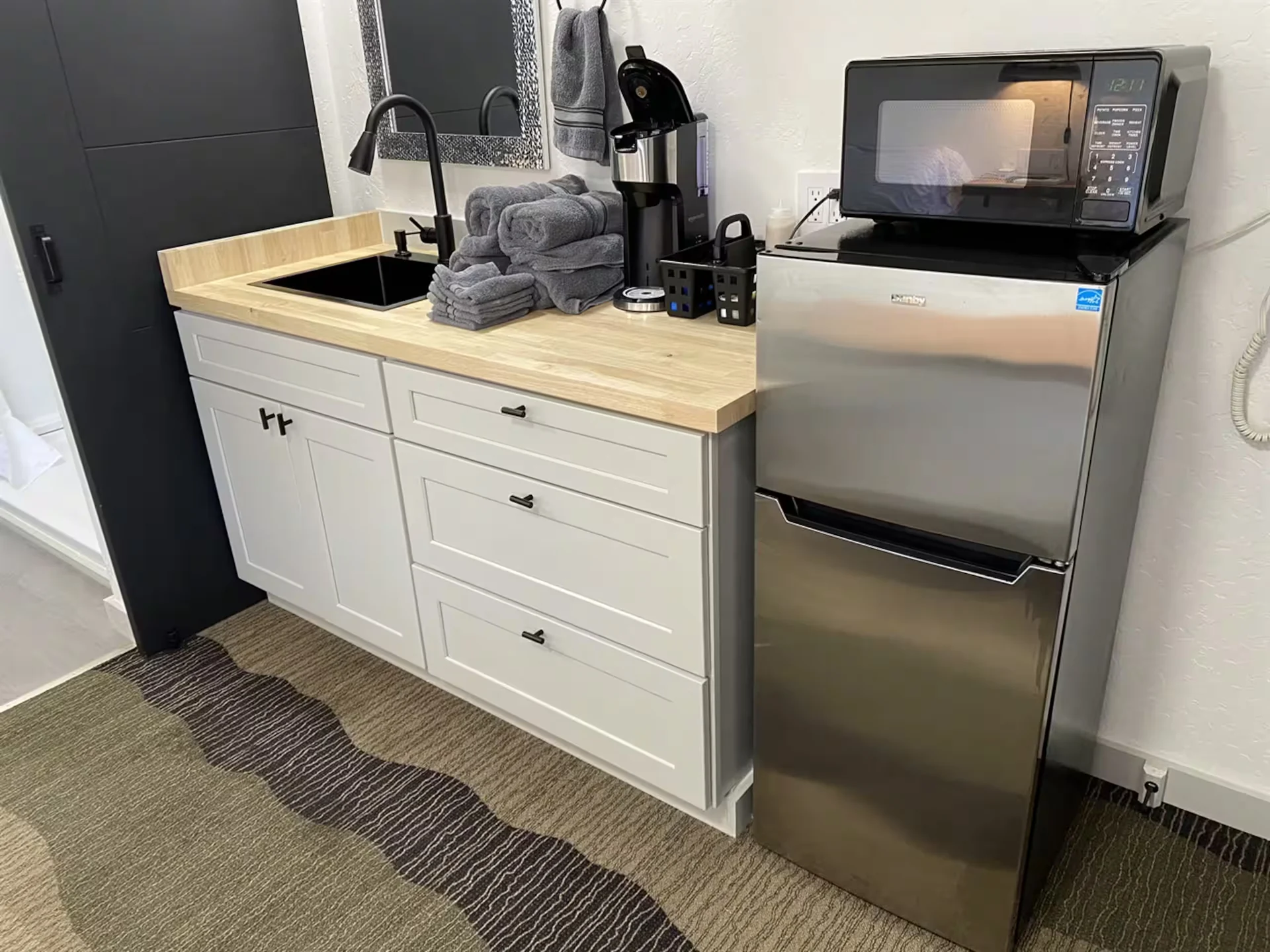 Room 3 kitchenette at Silverwood Lodge