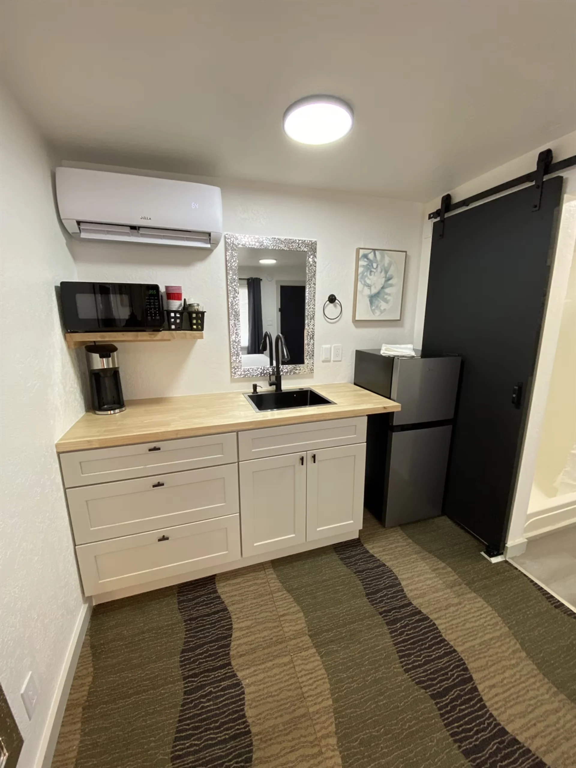 In-room food preparation area at Silverwood Lodge